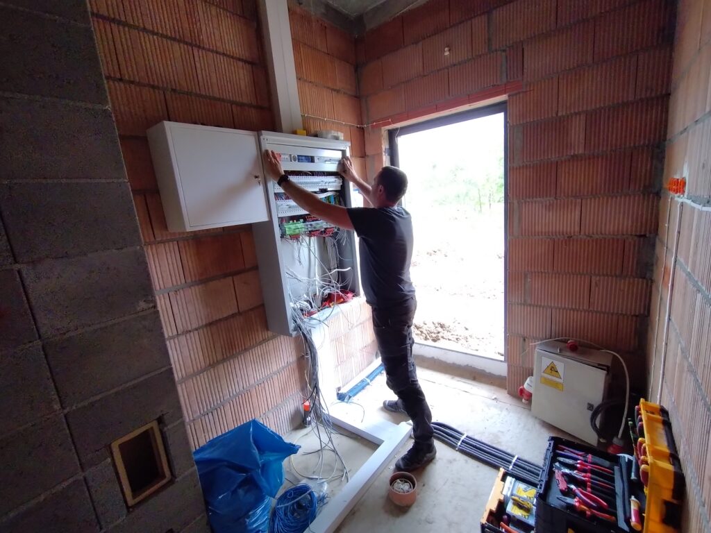 Instalacja elektryczna — realizacja